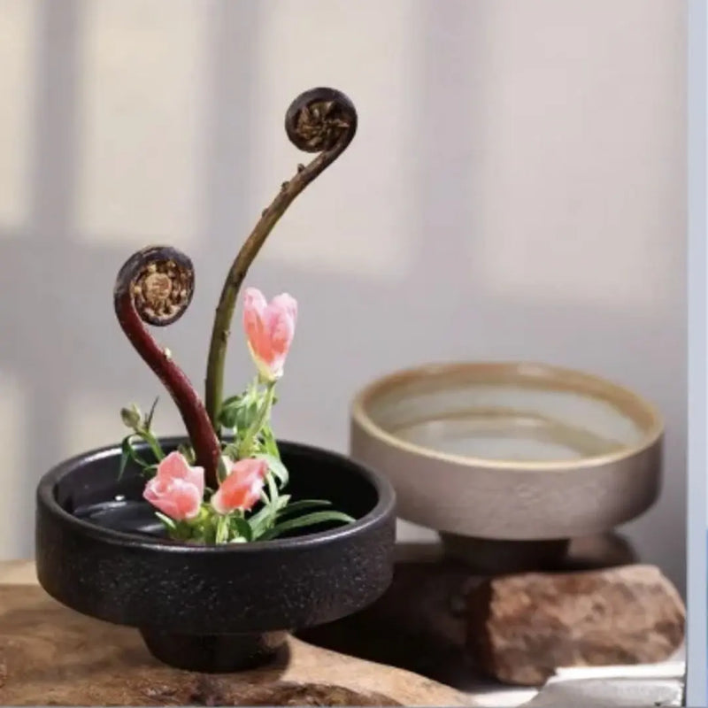 Round high ikebana vase Au coeur du Japon
