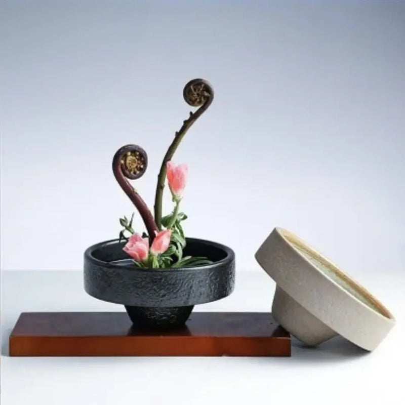 Round high ikebana vase Au coeur du Japon